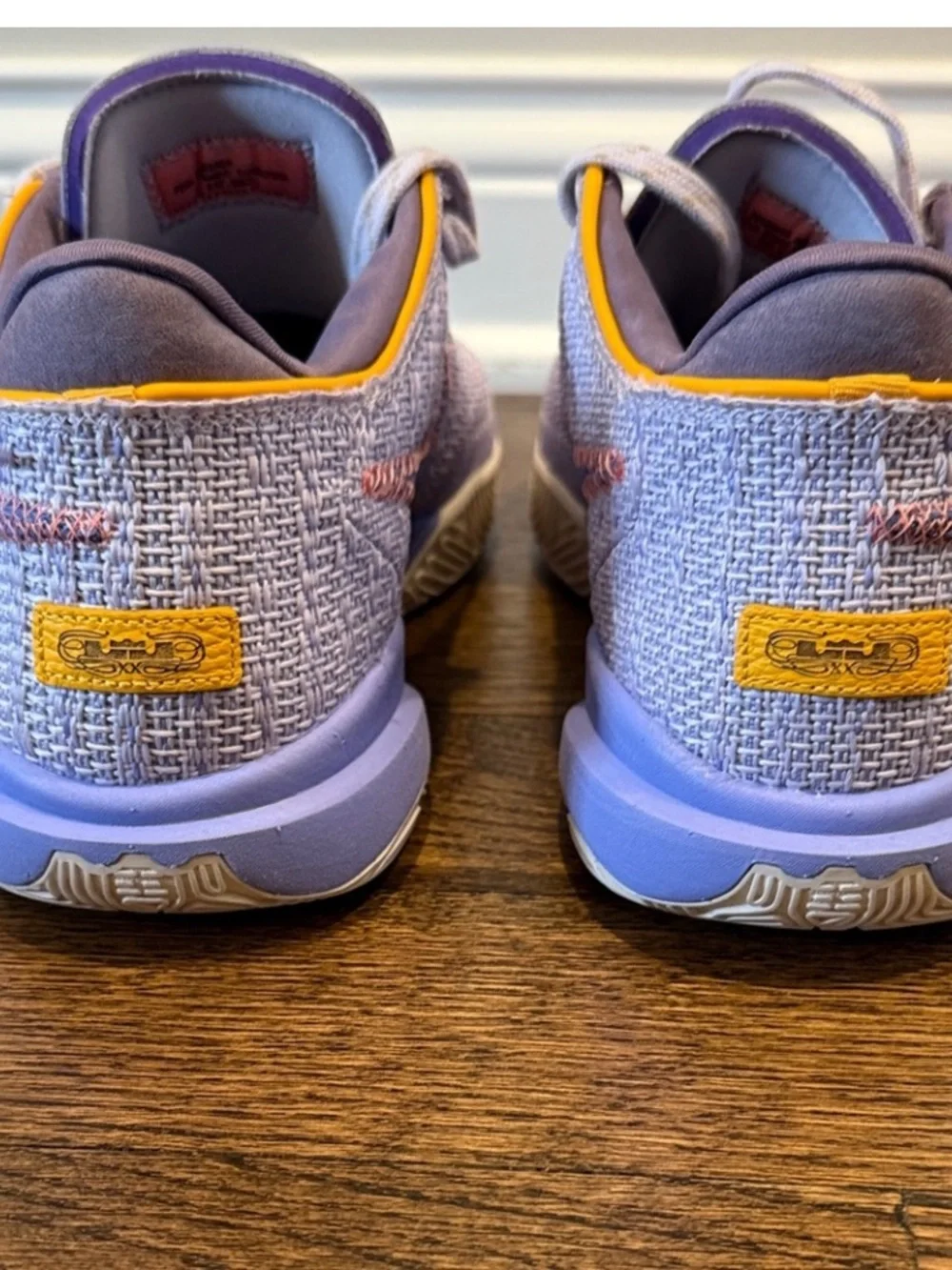 Like new. Nike LeBron 20 Violet Frost men’s size 11